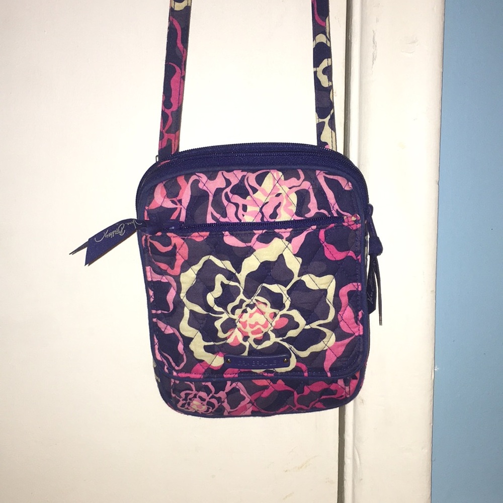 spacious vera bradley purse